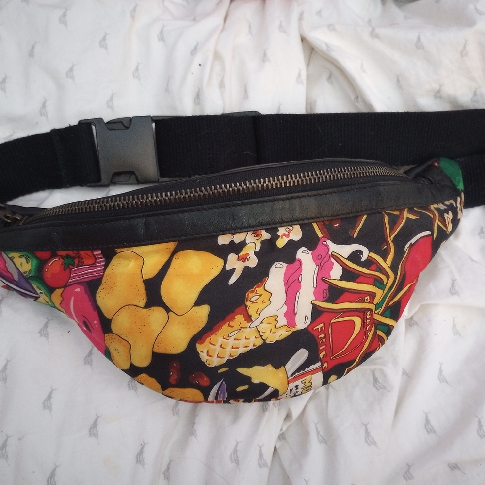VTG Nicole Miller 1991 Foodie Fanny Pack